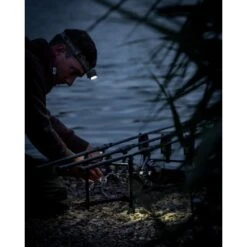 Linterna Frontal Trakker Nitellife 420 -Tienda De Pesca 221102 Nitelife 420 Headtorch 03 550x550h
