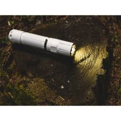Olight M2R Pro Warrior Blanco Edición Limitada -Tienda De Pesca 37D22DE6E66F9EF7EE54605E00DD20589D552DDC 550x550w