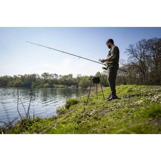 Soporte De Cubeta Avid Carp Lok Down 6 Soporte De Cubeta Avid Carp Lok Down - Imagen 6