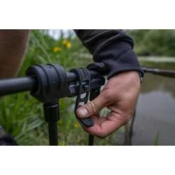 Soporte Para Red De Aterrizaje Avid Carp Lok Down -Tienda De Pesca a0480036 9 550x550w