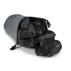 Bolsa Seca Fox Rage HD 15L 10 Bolsa Seca Fox Rage HD 15L -Tienda De Pesca nlu107 rage voyager dry bag 45l in use 550x550w